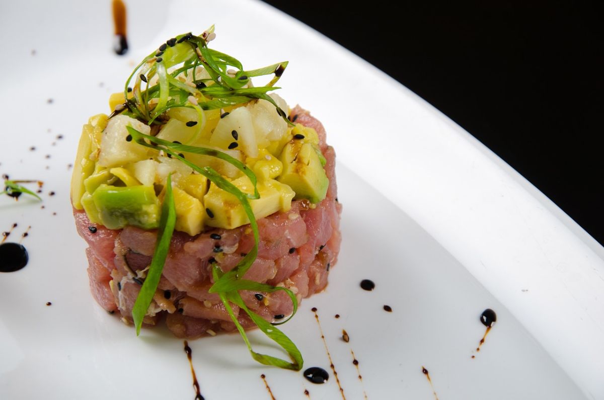 tartar de atún con aguacate receta