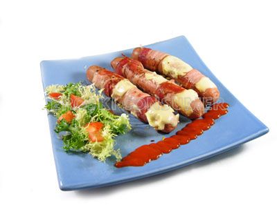 Salchichas de Frankfurt con bacon y queso | Consumer