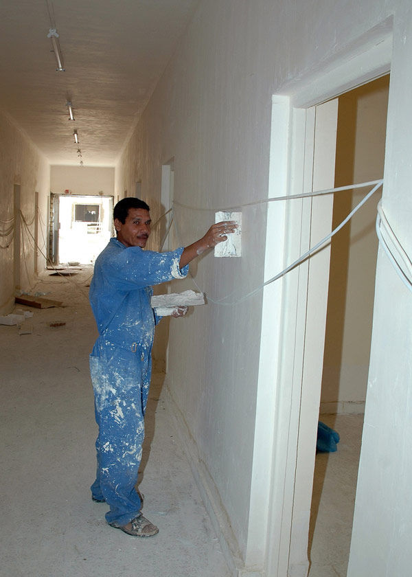 Cómo preparar yeso para paredes de manera correcta paso a paso