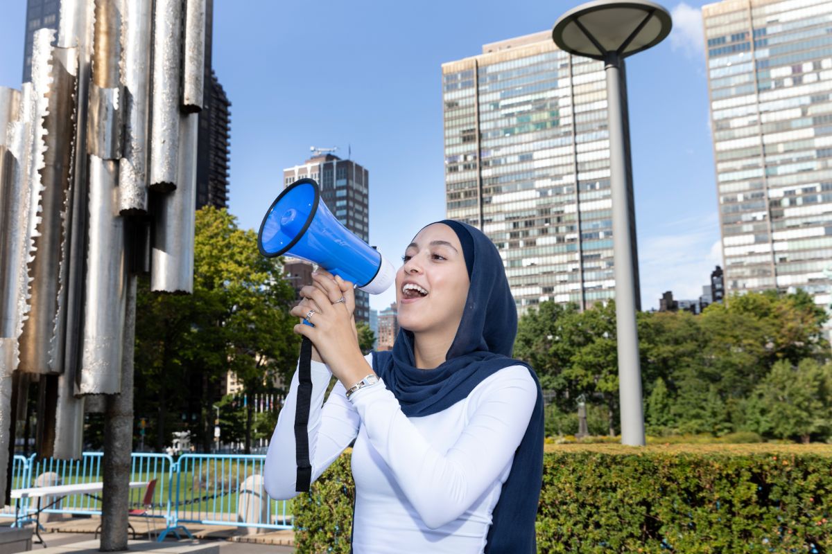 voces jóvenes en la cumbre del futuro 2024