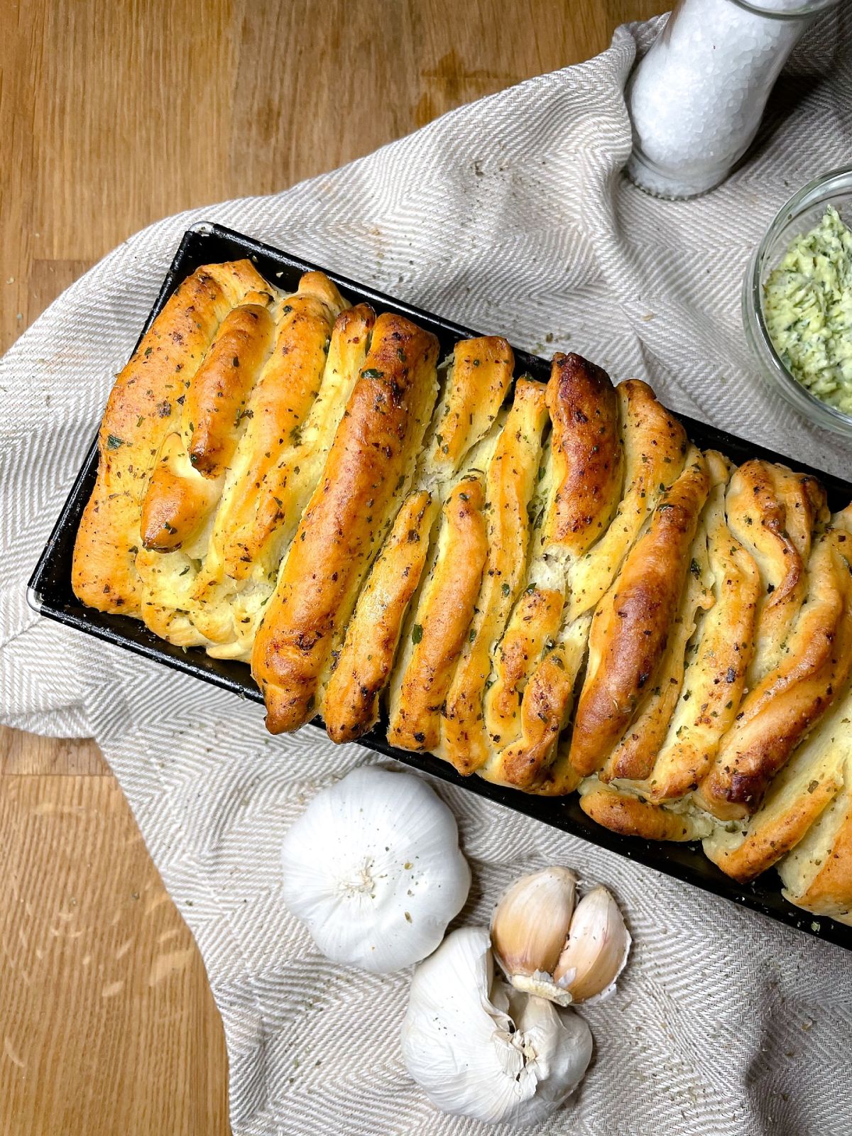 hacer pan de ajo con masa casera