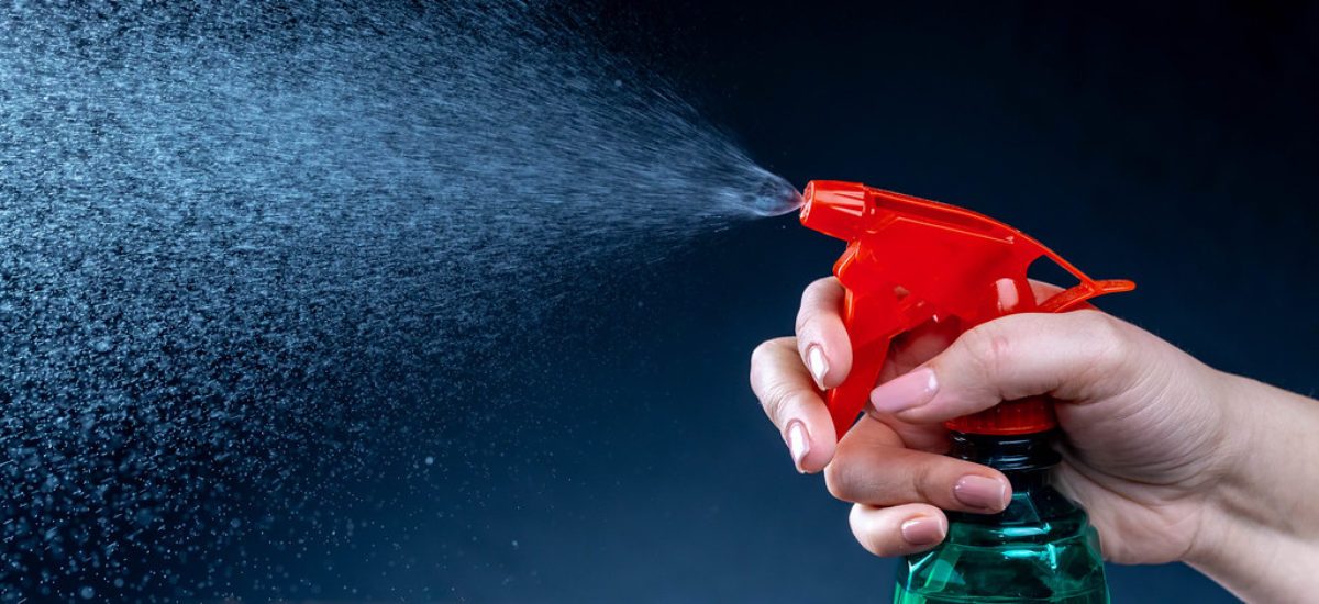 Cuidado al limpiar, ¡no mezcles desinfectantes!