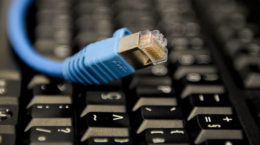Img teclado cable ethernet