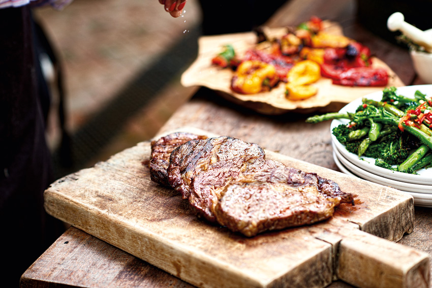 Comer carne: ¿qué sabemos sobre su impacto en la salud?